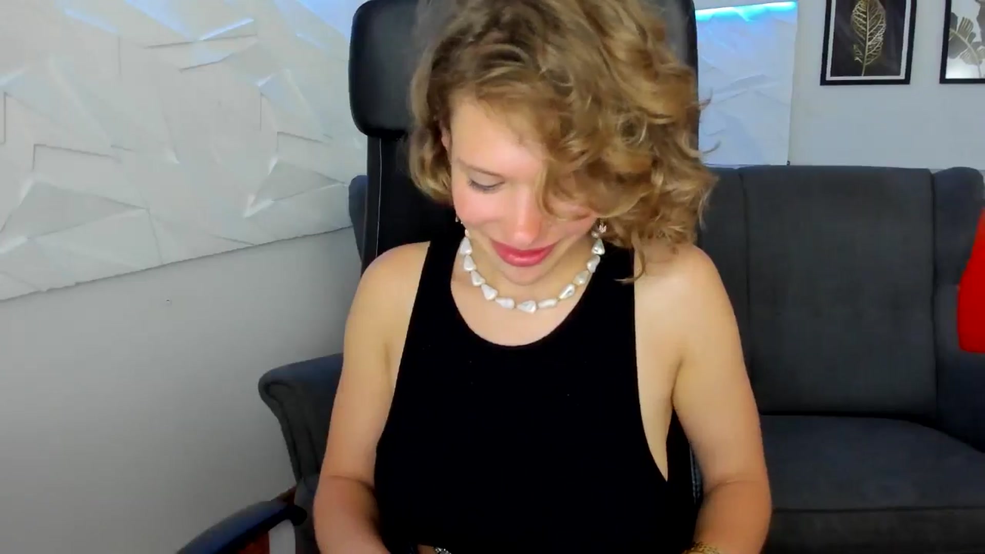 Gallery image thumbnail from Aquariuss's myfreecams stream on, 06/30/2024, 21:40 image 11 of 20