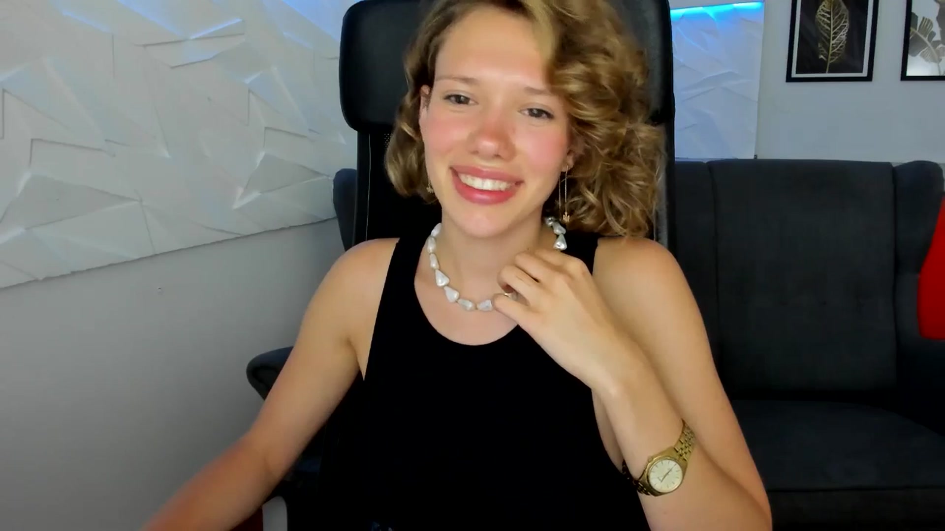 Gallery image thumbnail from Aquariuss's myfreecams stream on, 06/30/2024, 21:40 image 12 of 20