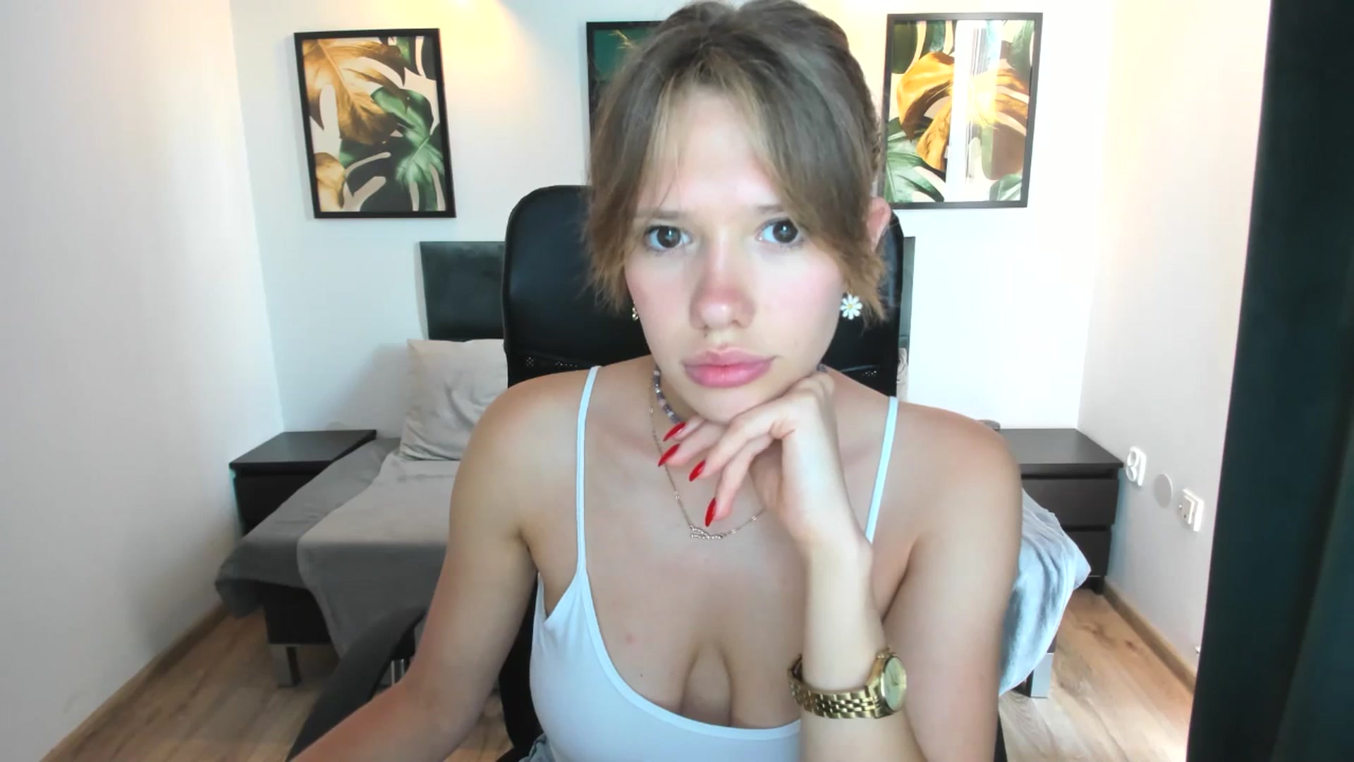 Gallery image thumbnail from Aquariuss's myfreecams stream on, 07/11/2024, 17:27 image 3 of 20