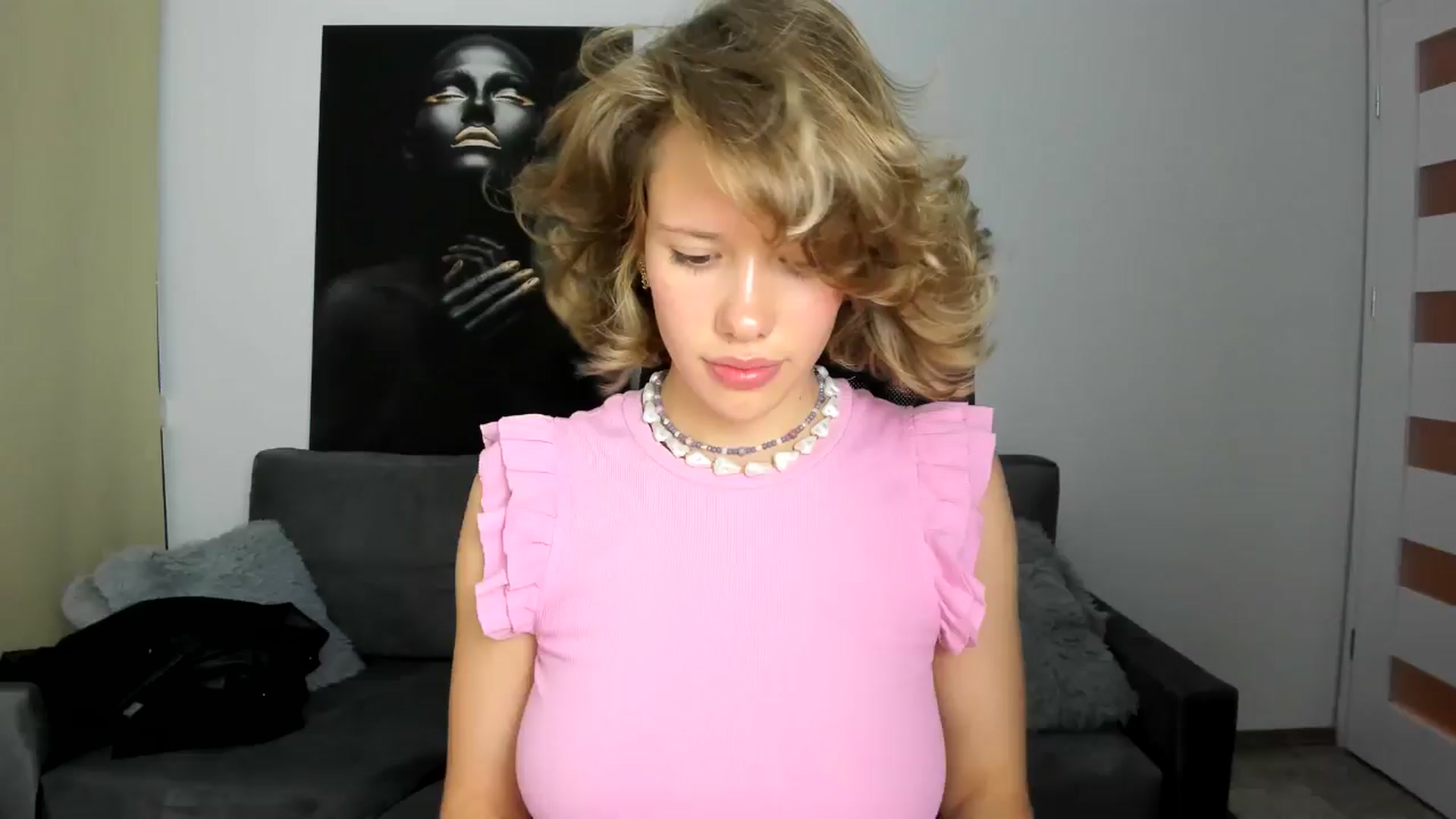 Gallery image thumbnail from Aquariuss's myfreecams stream on, 07/14/2024, 20:43 image 18 of 20