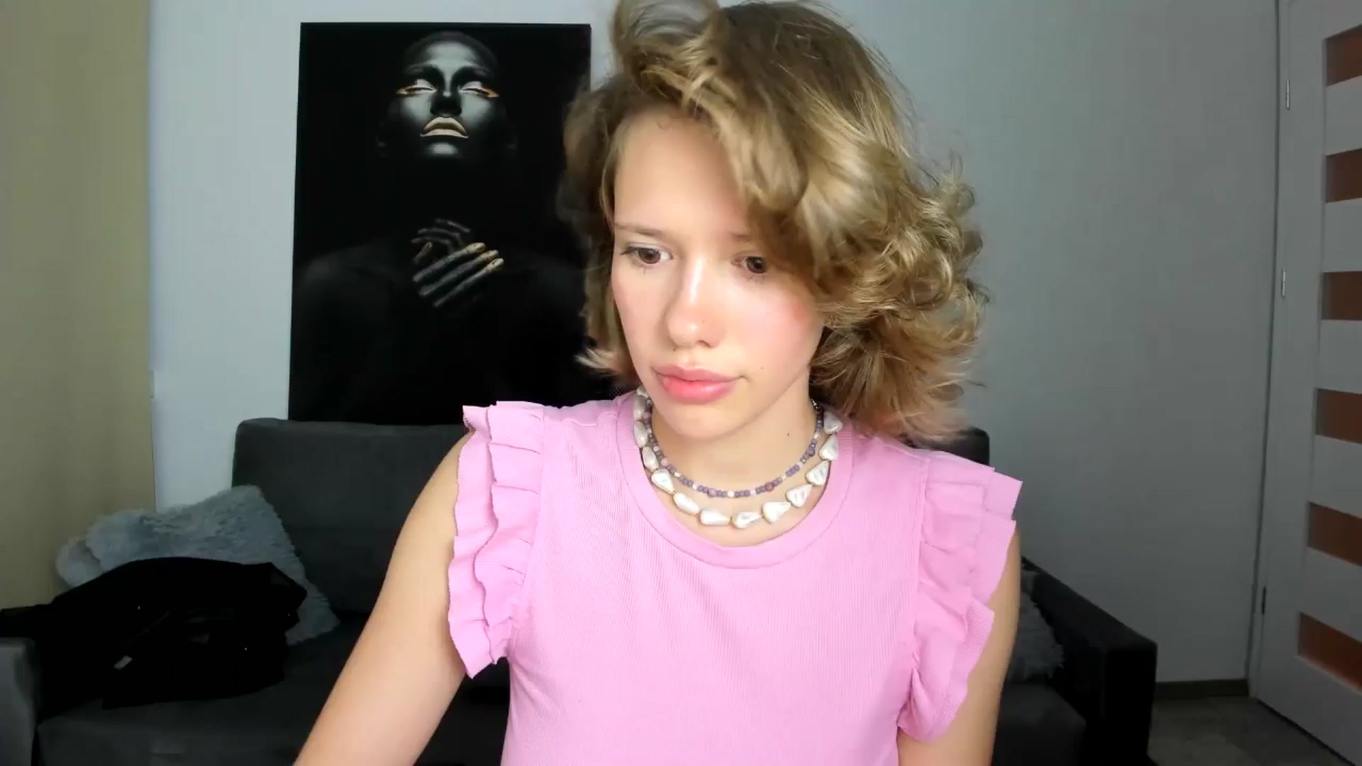 Gallery image thumbnail from Aquariuss's myfreecams stream on, 07/14/2024, 20:43 image 1 of 20