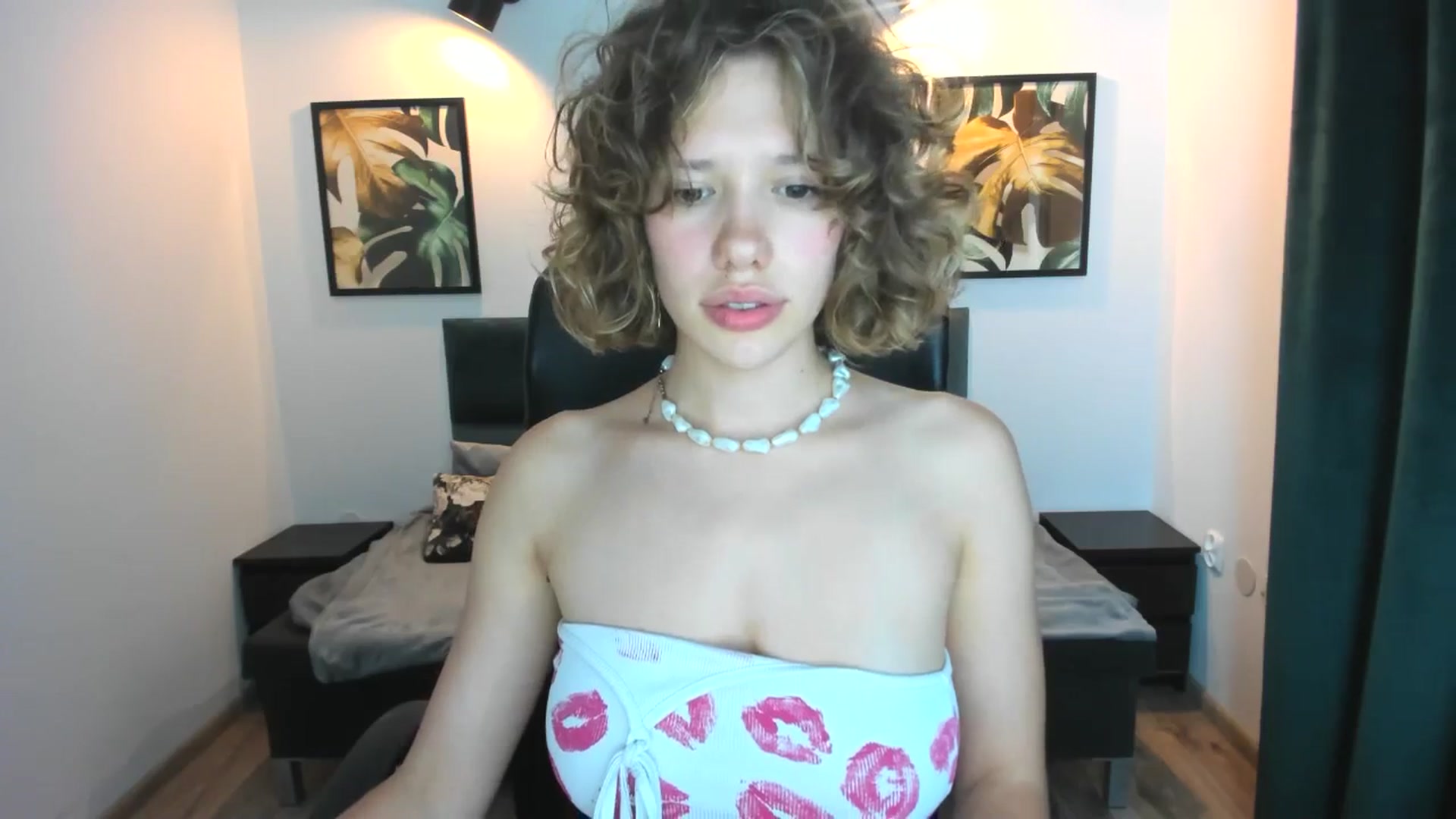 Gallery image thumbnail from Aquariuss's myfreecams stream on, 07/17/2024, 20:28 image 12 of 20