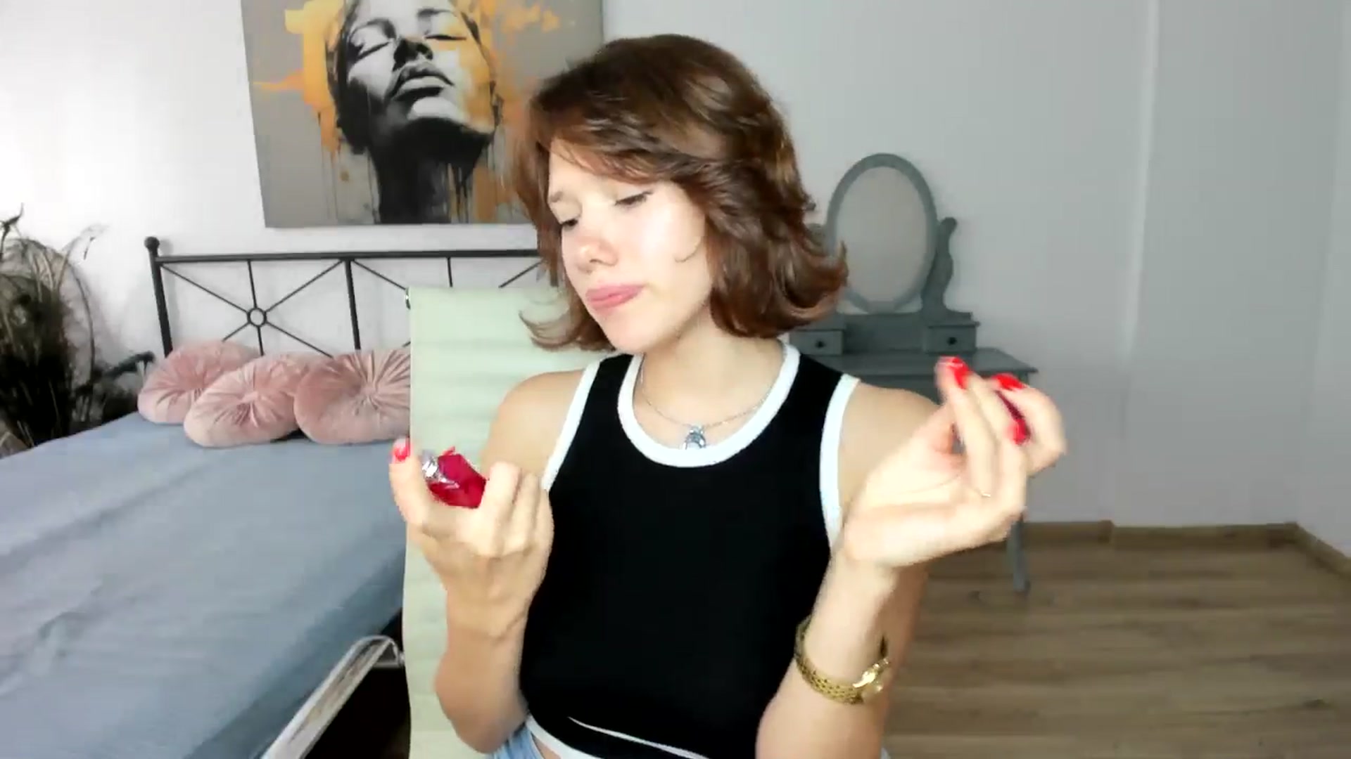 Gallery image thumbnail from Aquariuss's myfreecams stream on, 07/21/2024, 14:00 image 2 of 20