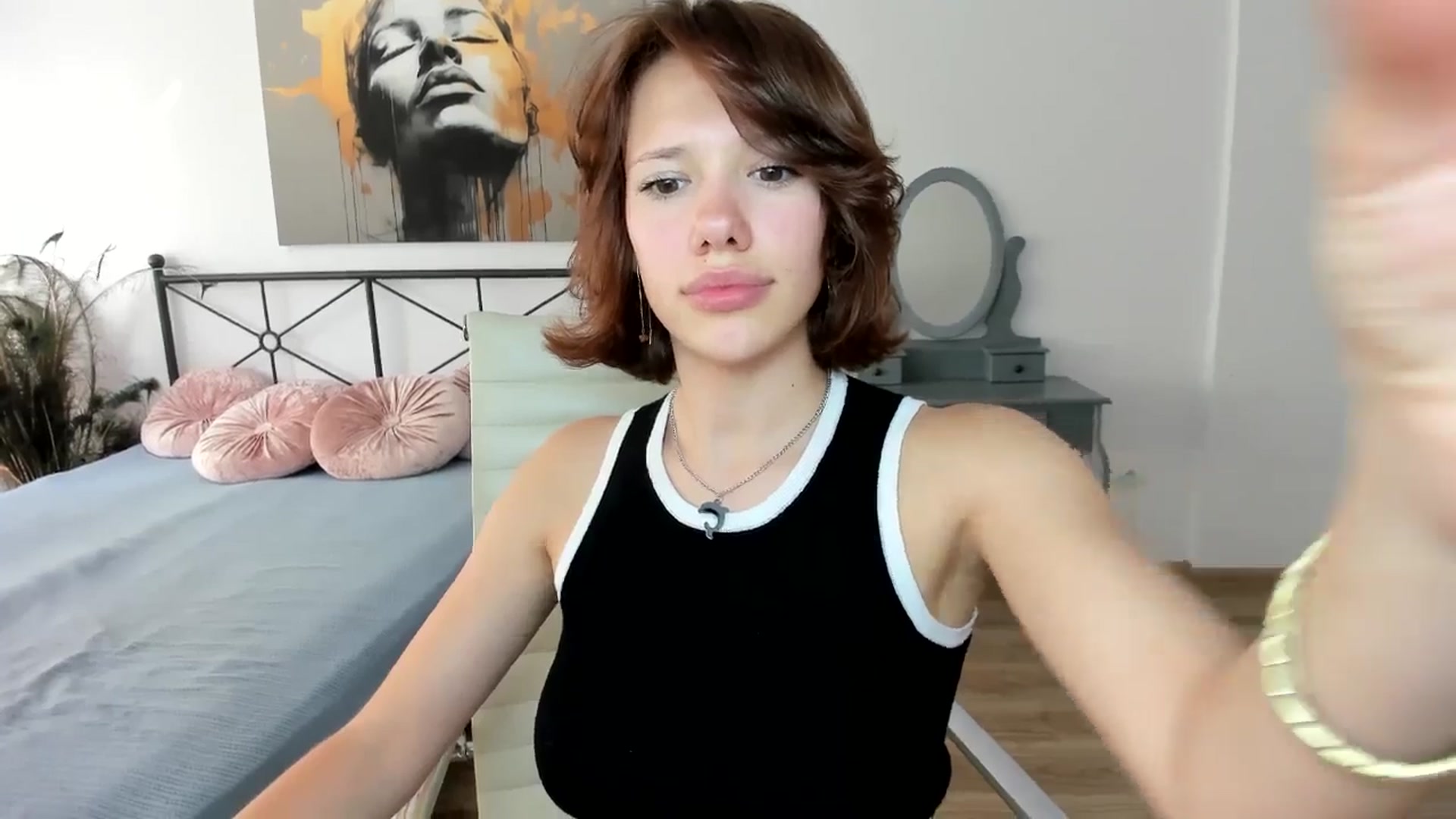 Gallery image thumbnail from Aquariuss's myfreecams stream on, 07/21/2024, 14:25 image 17 of 20