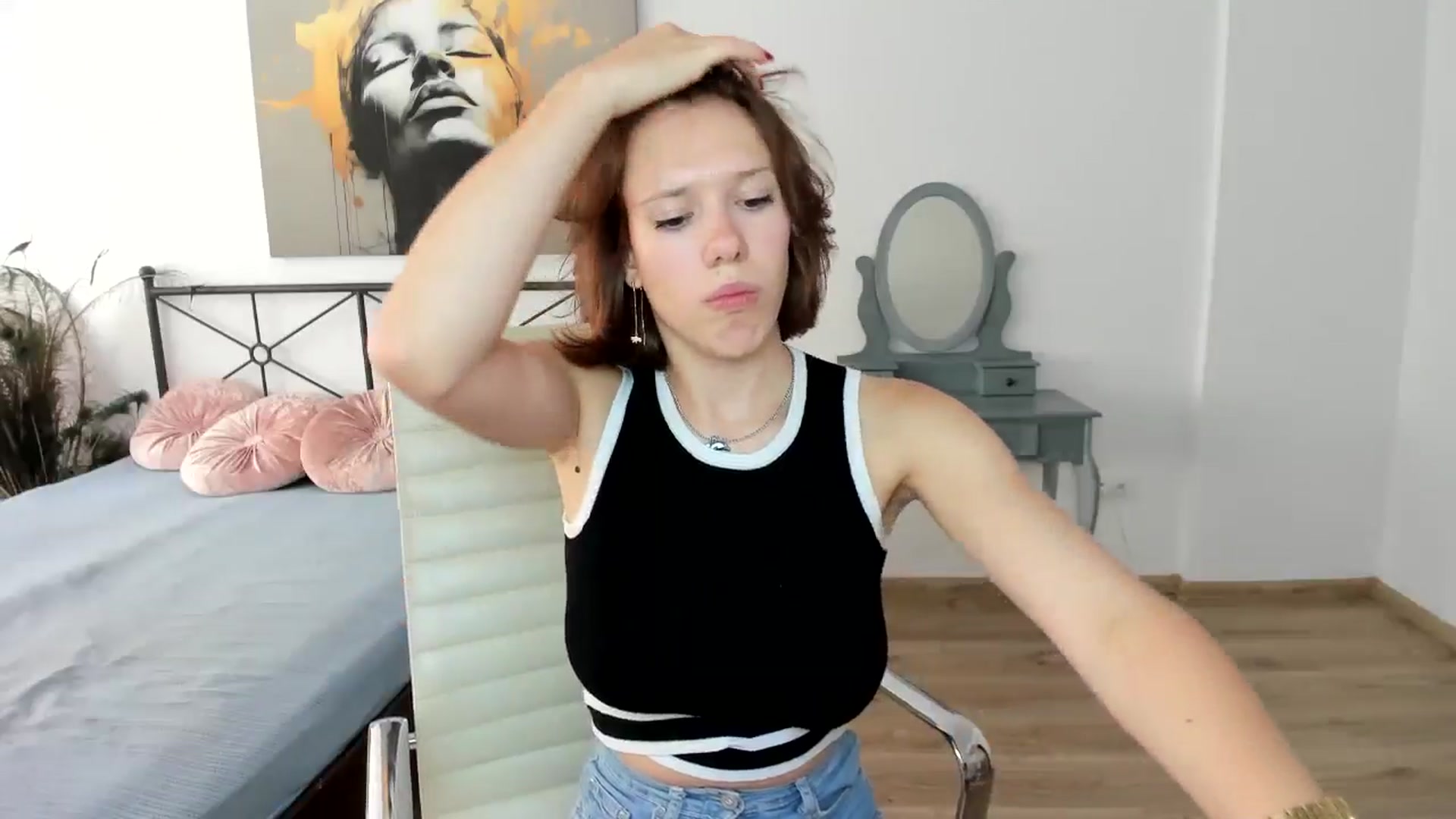 Gallery image thumbnail from Aquariuss's myfreecams stream on, 07/21/2024, 14:25 image 7 of 20
