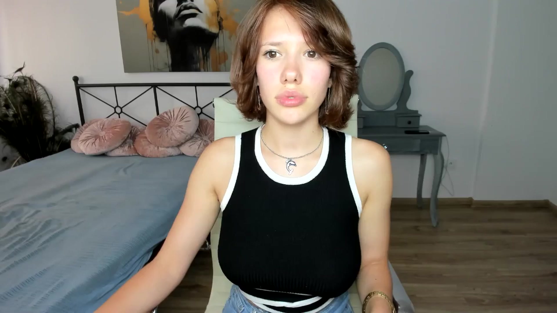Gallery image thumbnail from Aquariuss's myfreecams stream on, 07/21/2024, 17:58 image 12 of 20
