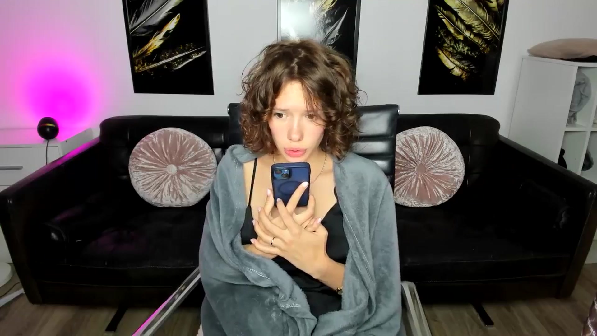 Gallery image thumbnail from Aquariuss's myfreecams stream on, 07/24/2024, 18:29 image 7 of 20