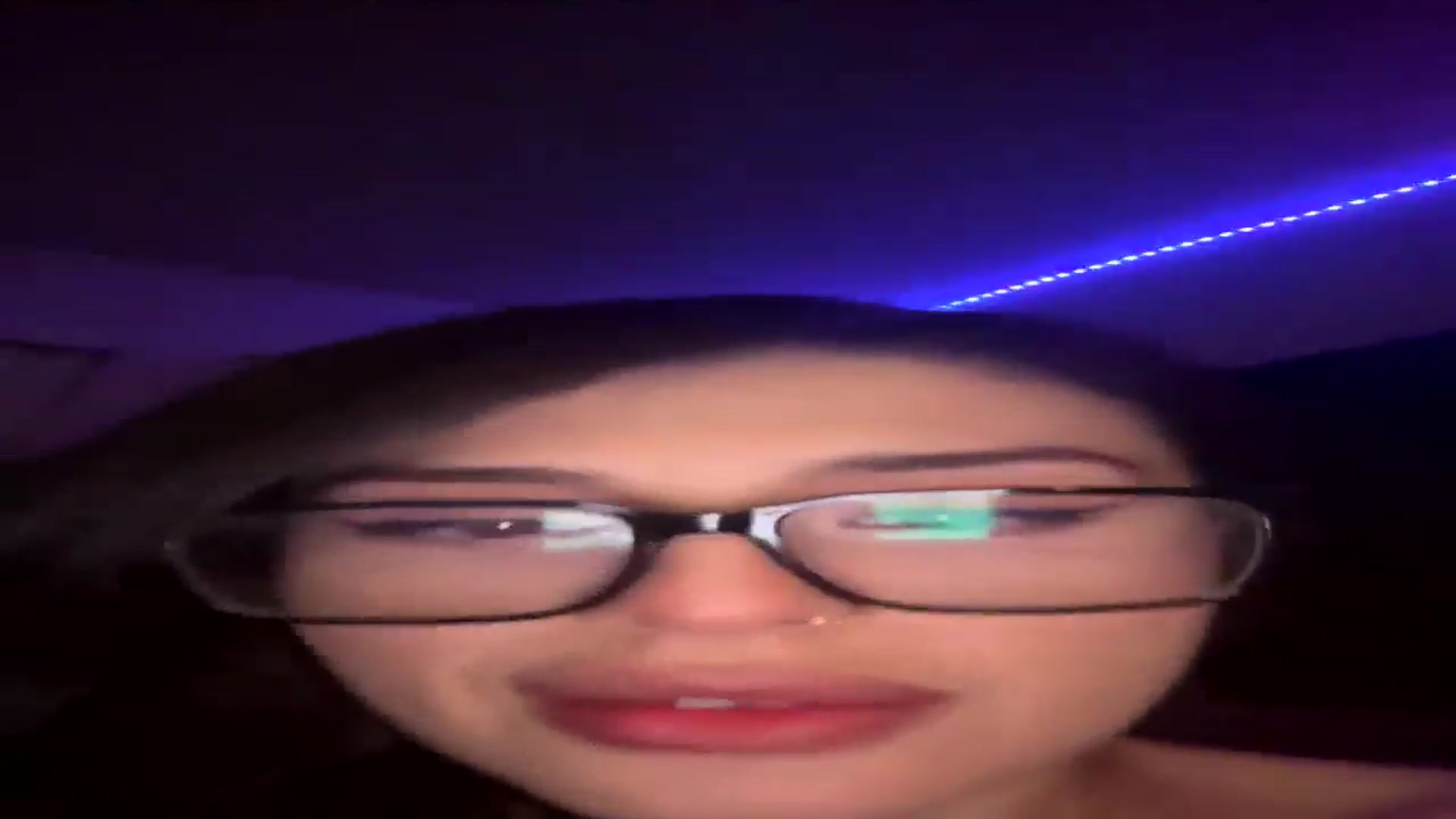 Gallery image thumbnail from Arabella4's myfreecams stream on, 07/14/2024, 09:48 image 16 of 20
