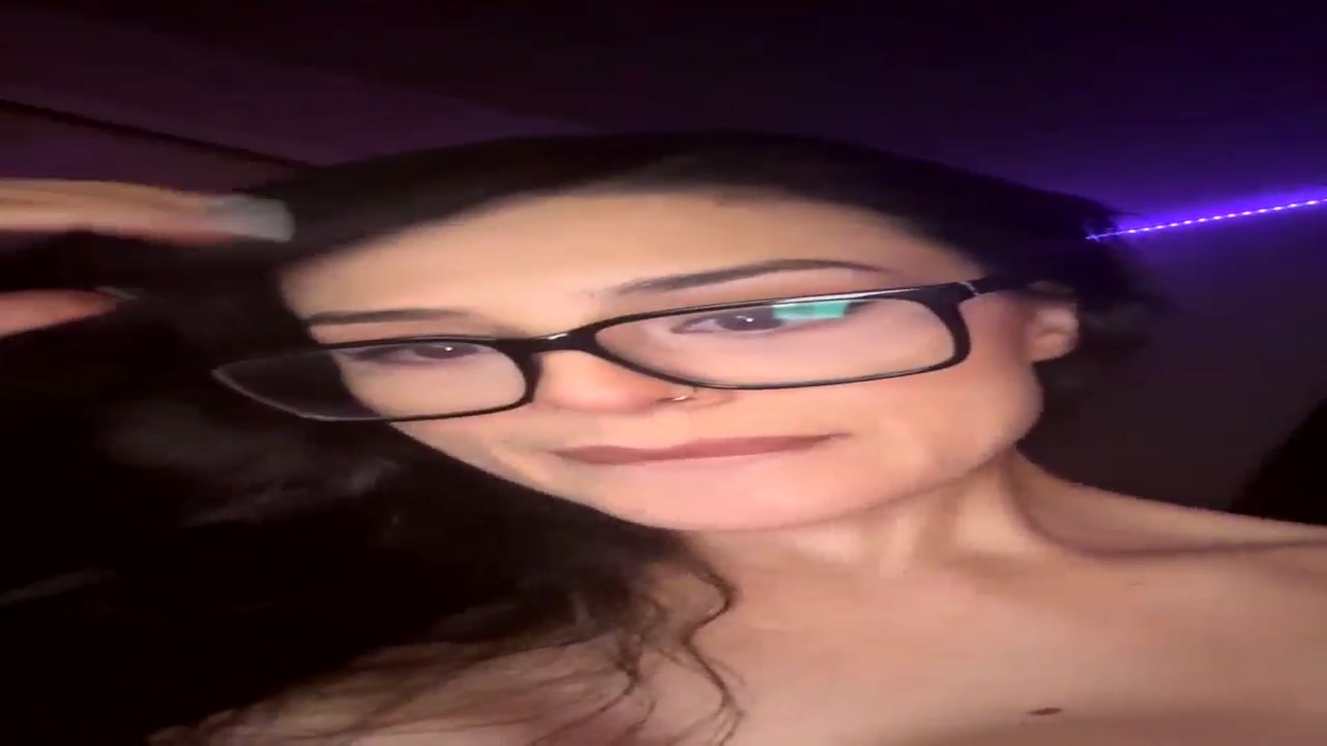 Gallery image thumbnail from Arabella4's myfreecams stream on, 07/14/2024, 09:48 image 20 of 20