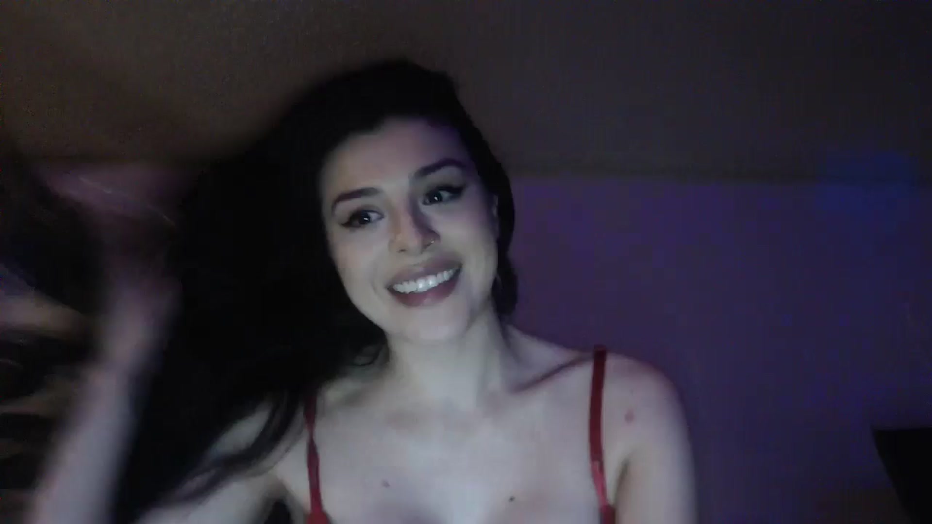 Gallery image thumbnail from Arabella4's myfreecams stream on, 07/14/2024, 11:45 image 17 of 20