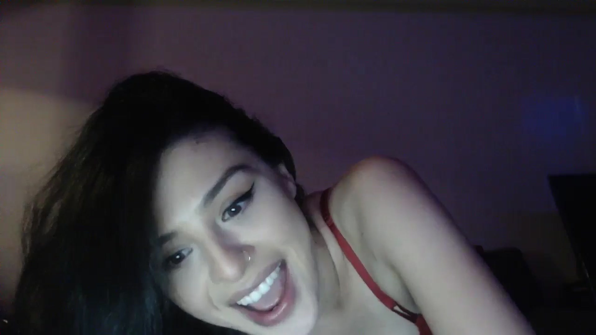 Gallery image thumbnail from Arabella4's myfreecams stream on, 07/14/2024, 11:45 image 14 of 20
