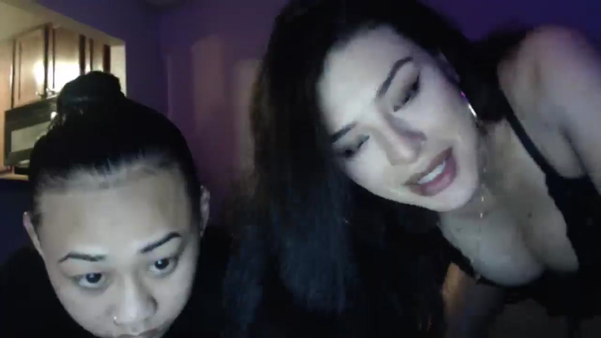 Gallery image thumbnail from Arabella4's myfreecams stream on, 07/15/2024, 09:28 image 12 of 20
