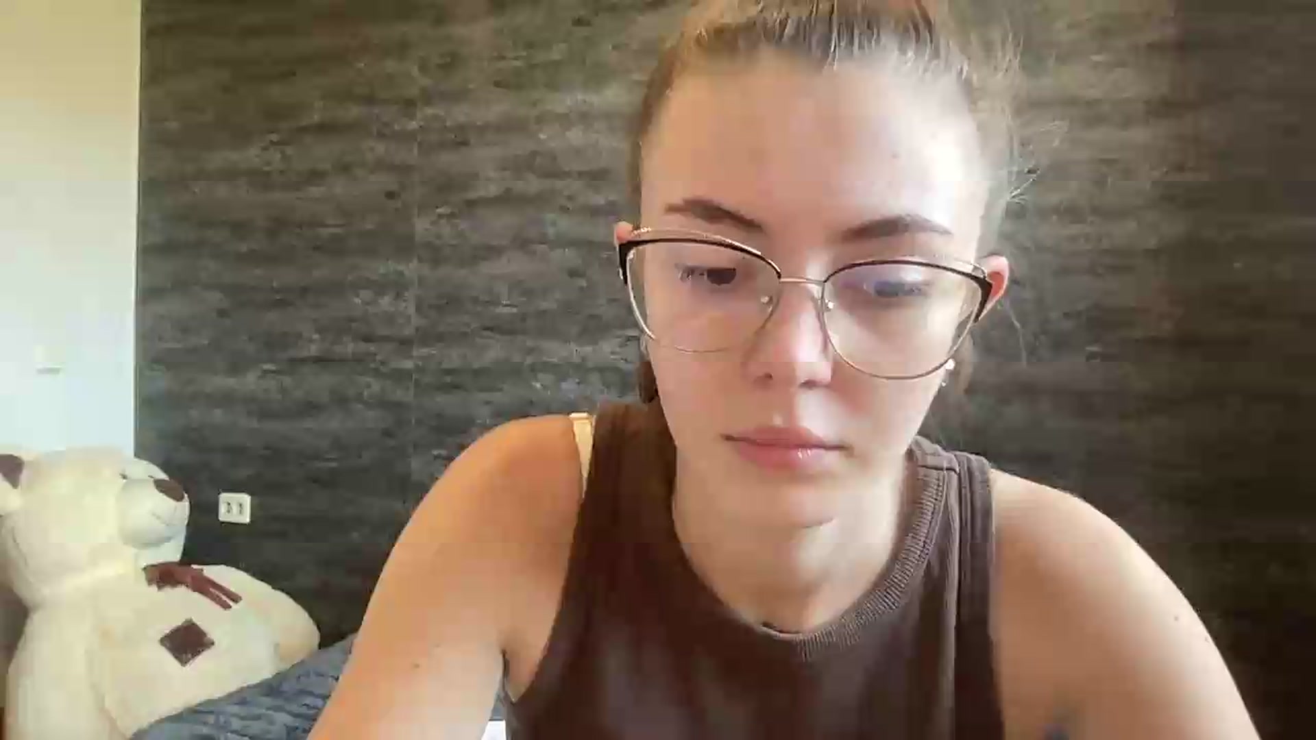 Gallery image thumbnail from ArabellaReed's myfreecams stream on, 08/16/2026, 11:08 image 11 of 20