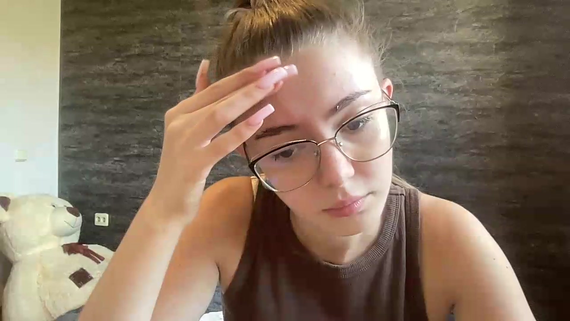 Gallery image thumbnail from ArabellaReed's myfreecams stream on, 08/16/2026, 11:08 image 10 of 20