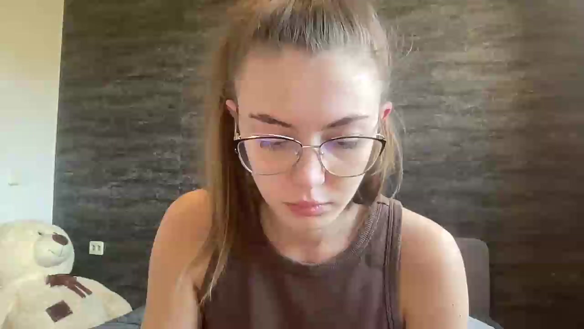 Gallery image thumbnail from ArabellaReed's myfreecams stream on, 08/16/2026, 11:45 image 1 of 20