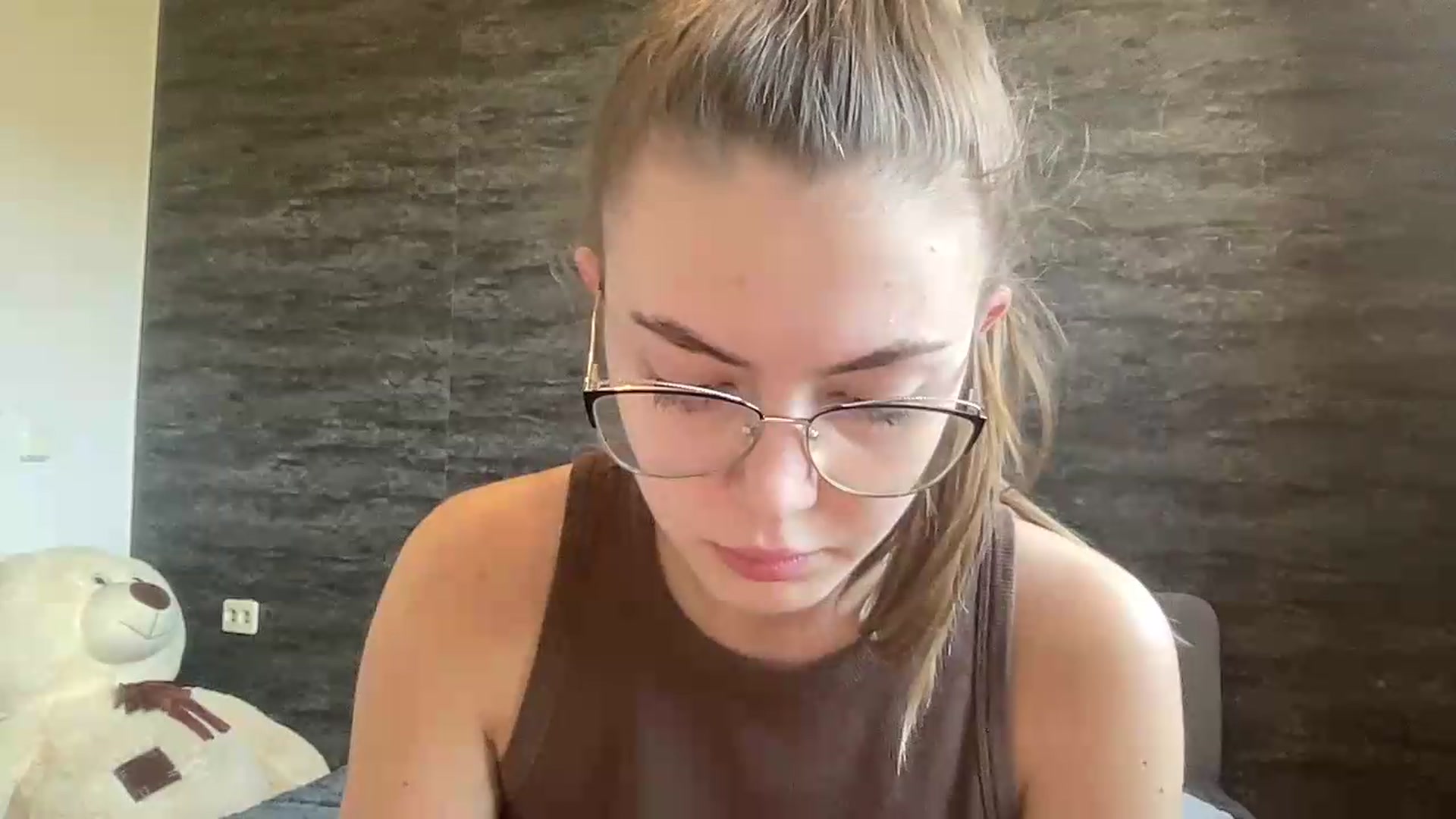Gallery image thumbnail from ArabellaReed's myfreecams stream on, 08/16/2026, 11:45 image 9 of 20