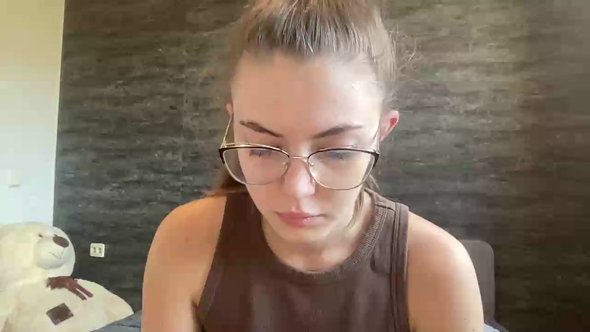 Gallery image thumbnail from ArabellaReed's myfreecams stream on, 08/16/2026, 11:45 image 10 of 20