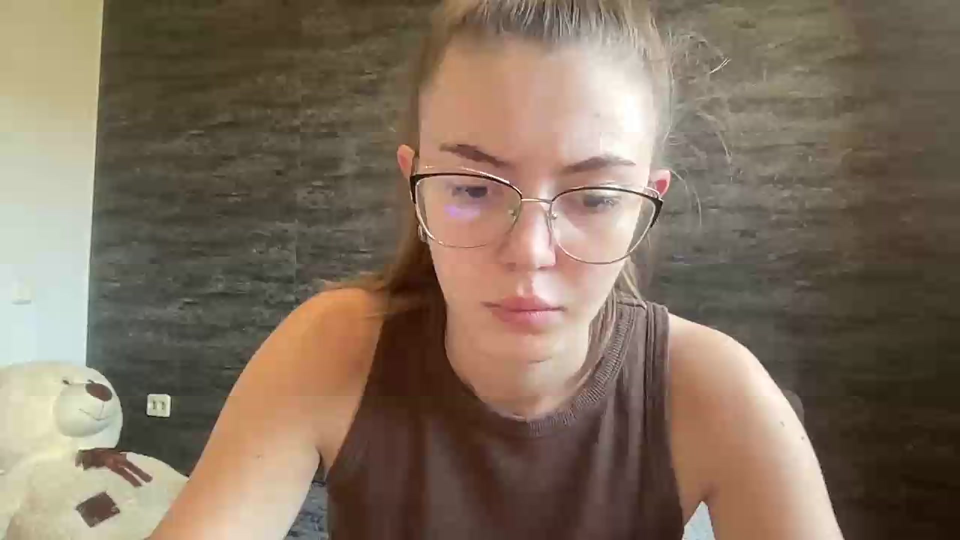 Gallery image thumbnail from ArabellaReed's myfreecams stream on, 08/16/2026, 11:45 image 12 of 20