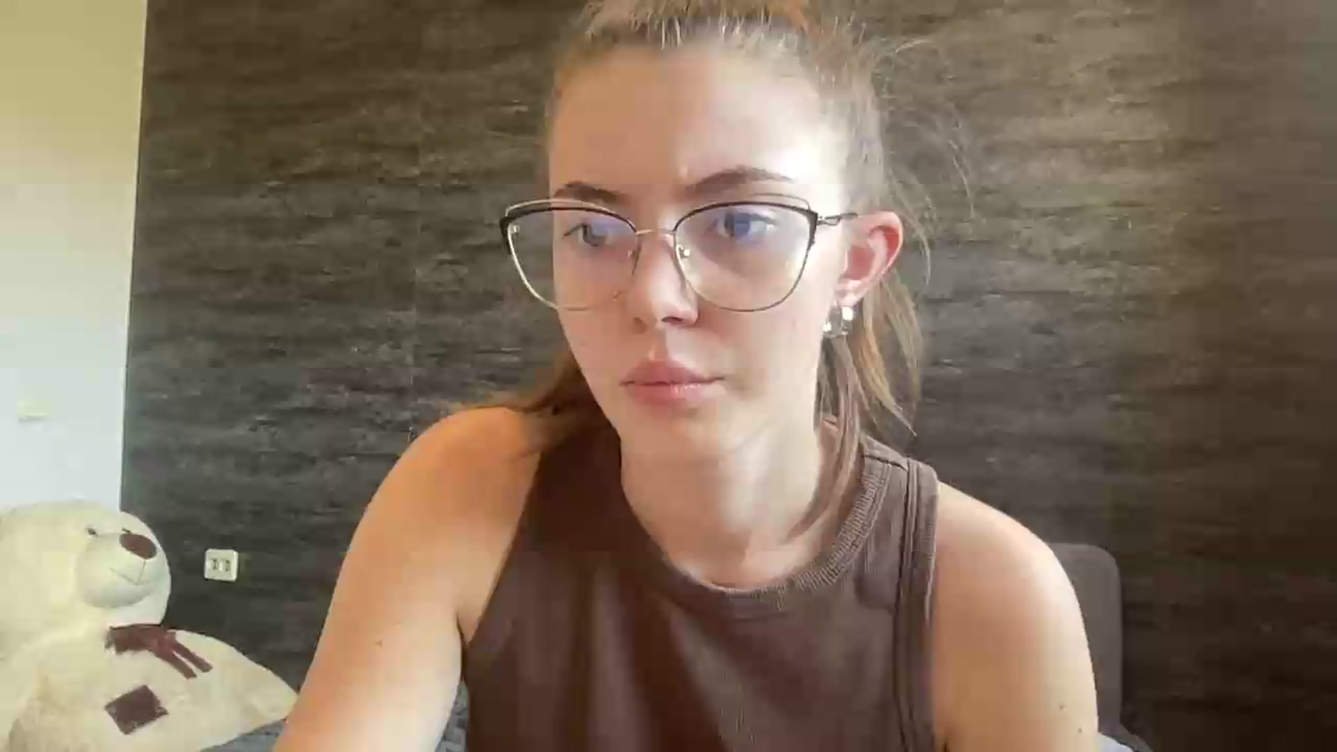 Gallery image thumbnail from ArabellaReed's myfreecams stream on, 08/16/2026, 11:45 image 13 of 20