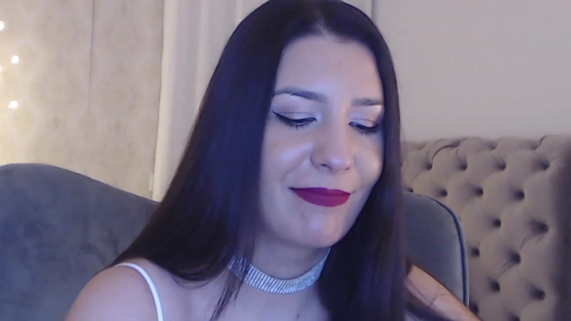 Gallery image thumbnail from Arabian_Woman's myfreecams stream on, 12/18/2022, 20:31 image 10 of 20
