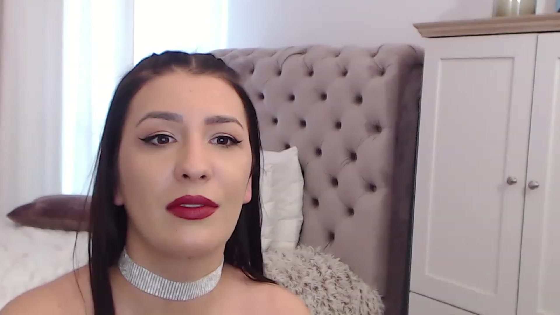 Gallery image thumbnail from Arabian_Woman's myfreecams stream on, 12/19/2022, 13:30 image 13 of 20