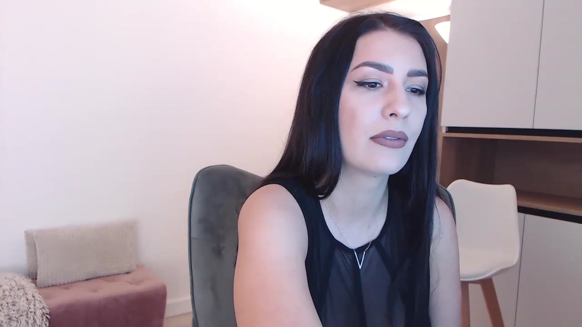 Gallery image thumbnail from Arabian_Woman's myfreecams stream on, 03/05/2023, 16:44 image 13 of 20