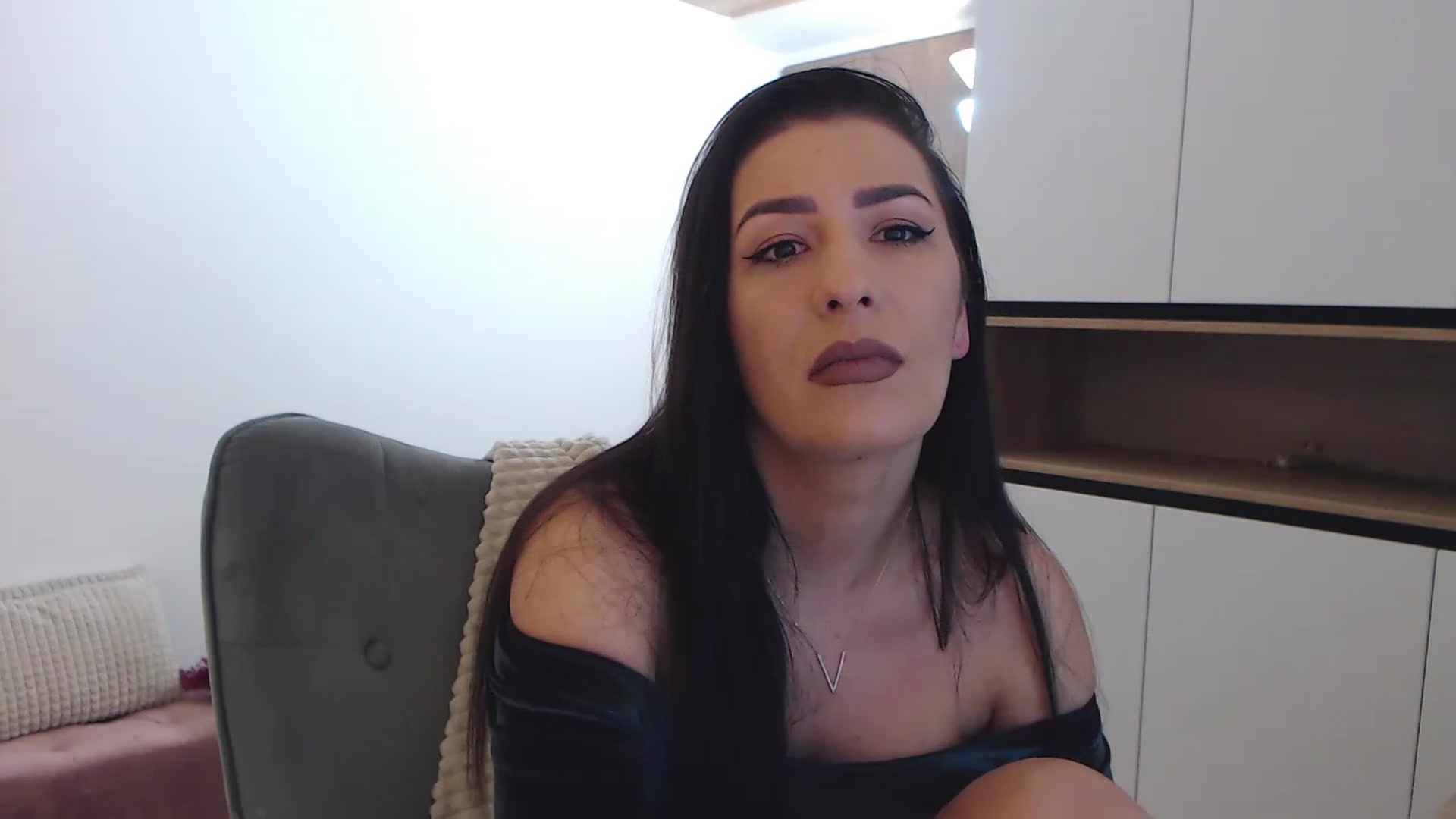 Gallery image thumbnail from Arabian_Woman's myfreecams stream on, 03/07/2023, 20:31 image 8 of 20