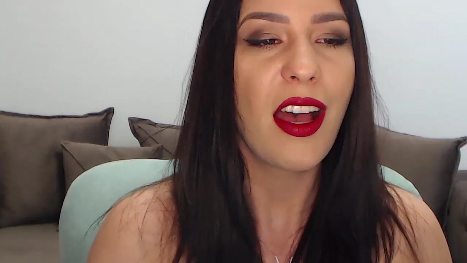 Gallery image thumbnail from Arabian_Woman's myfreecams stream on, 05/12/2023, 19:26 image 17 of 20