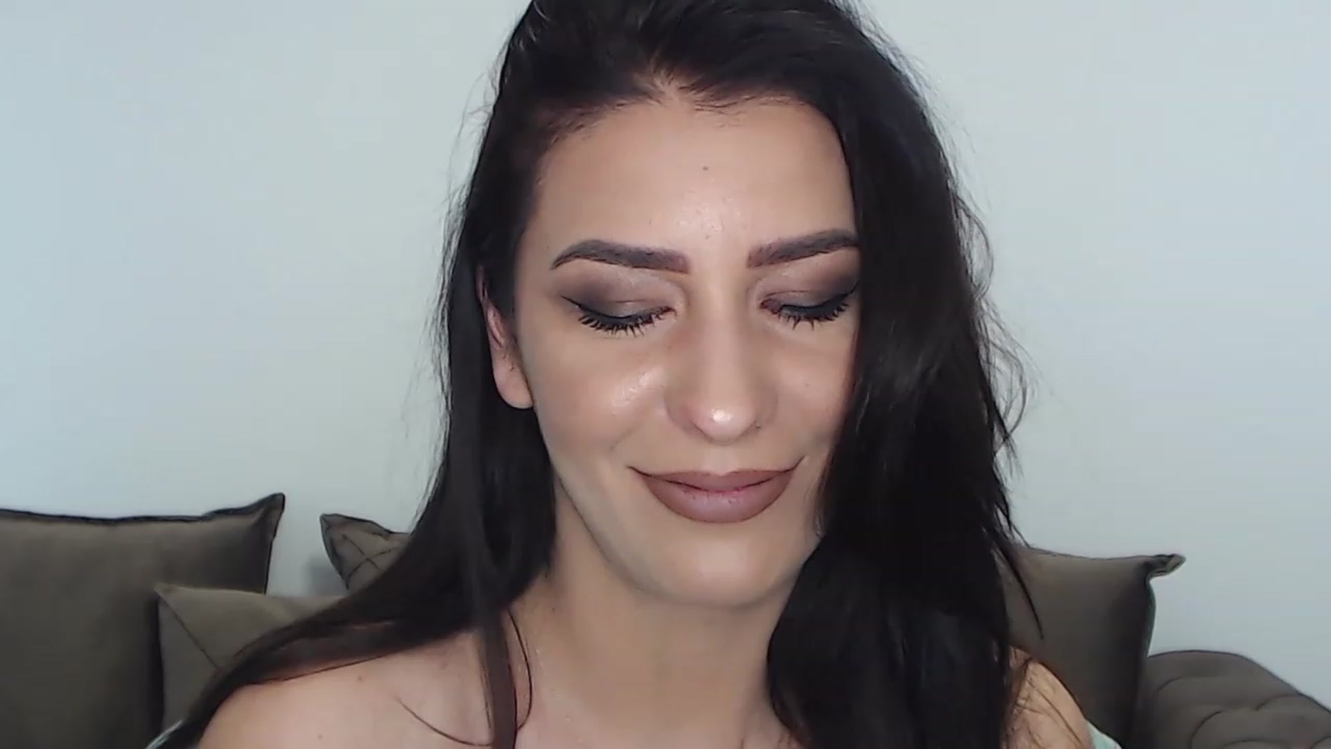 Gallery image thumbnail from Arabian_Woman's myfreecams stream on, 05/13/2023, 15:10 image 15 of 20