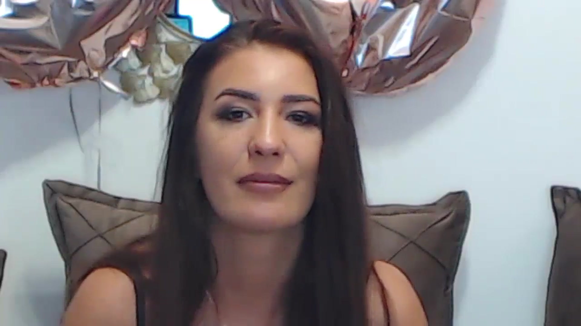 Gallery image thumbnail from Arabian_Woman's myfreecams stream on, 08/07/2023, 23:09 image 14 of 20