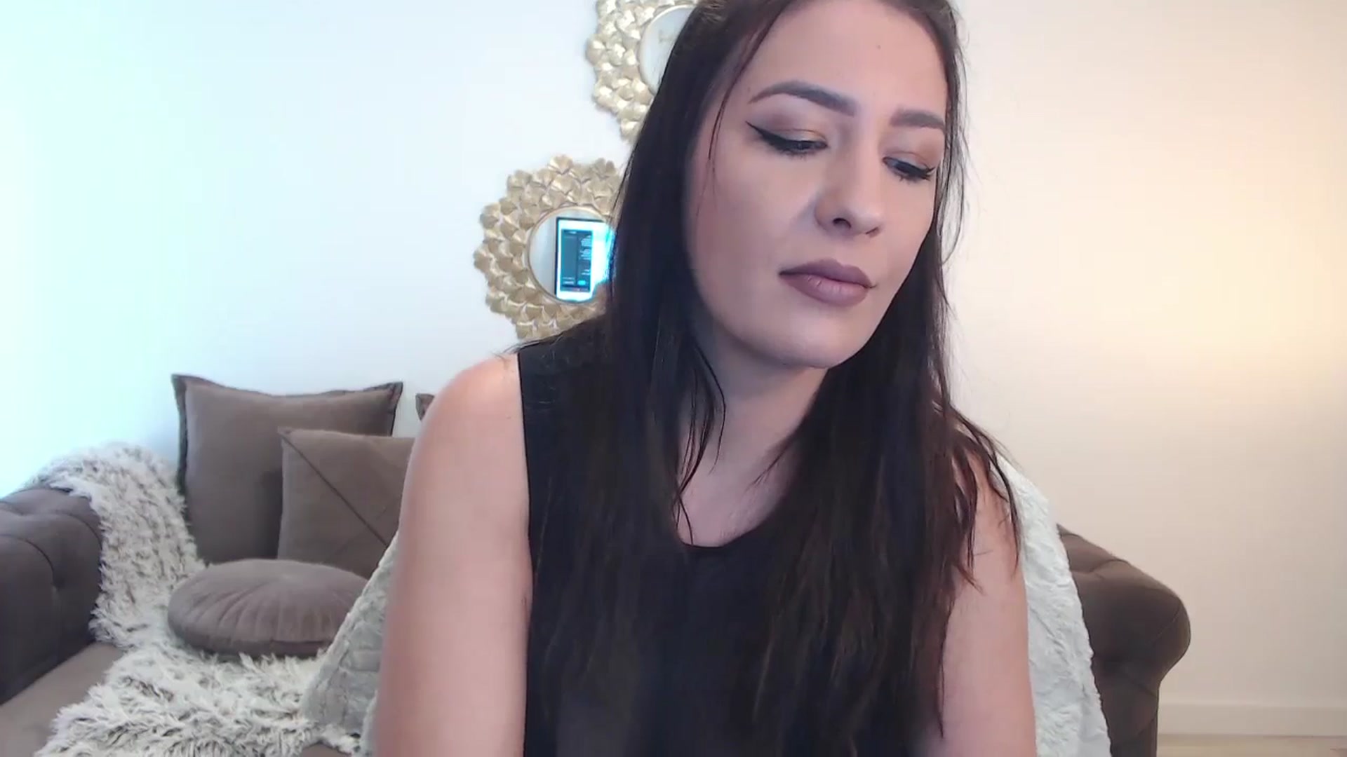 Gallery image thumbnail from Arabian_Woman's myfreecams stream on, 01/11/2024, 12:44 image 16 of 20