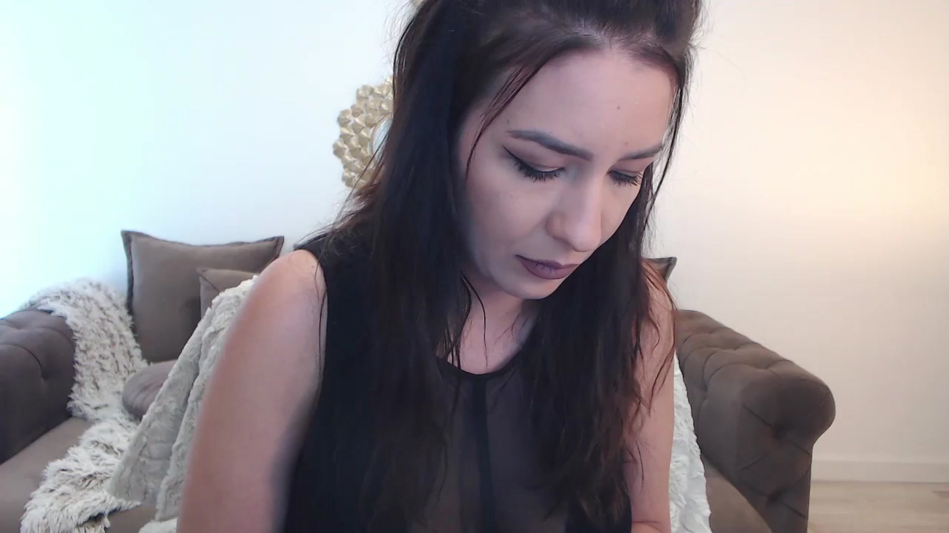 Gallery image thumbnail from Arabian_Woman's myfreecams stream on, 01/11/2024, 12:44 image 14 of 20