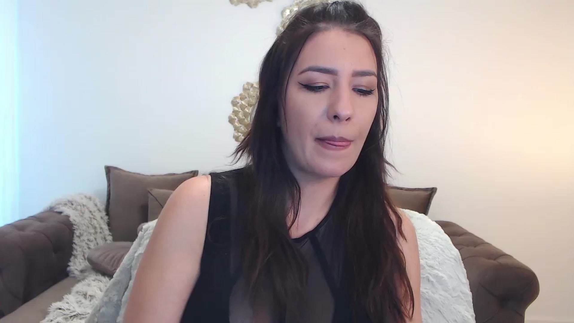 Gallery image thumbnail from Arabian_Woman's myfreecams stream on, 01/11/2024, 14:15 image 14 of 20
