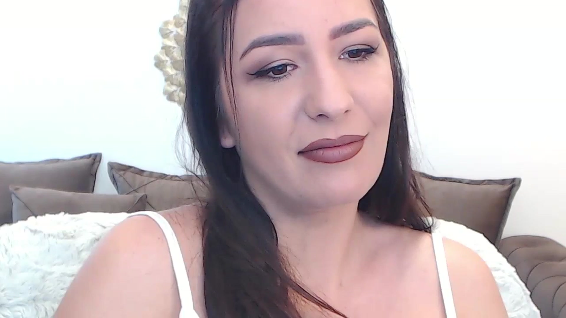 Gallery image thumbnail from Arabian_Woman's myfreecams stream on, 01/12/2024, 11:14 image 19 of 20
