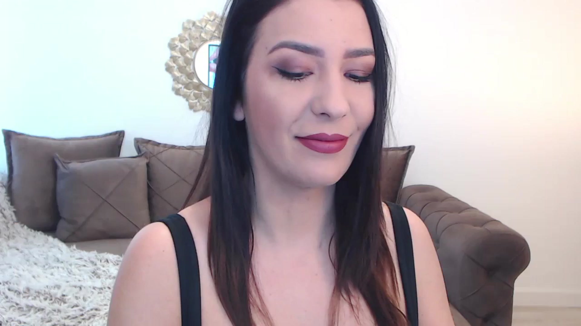 Gallery image thumbnail from Arabian_Woman's myfreecams stream on, 01/17/2024, 11:34 image 10 of 20