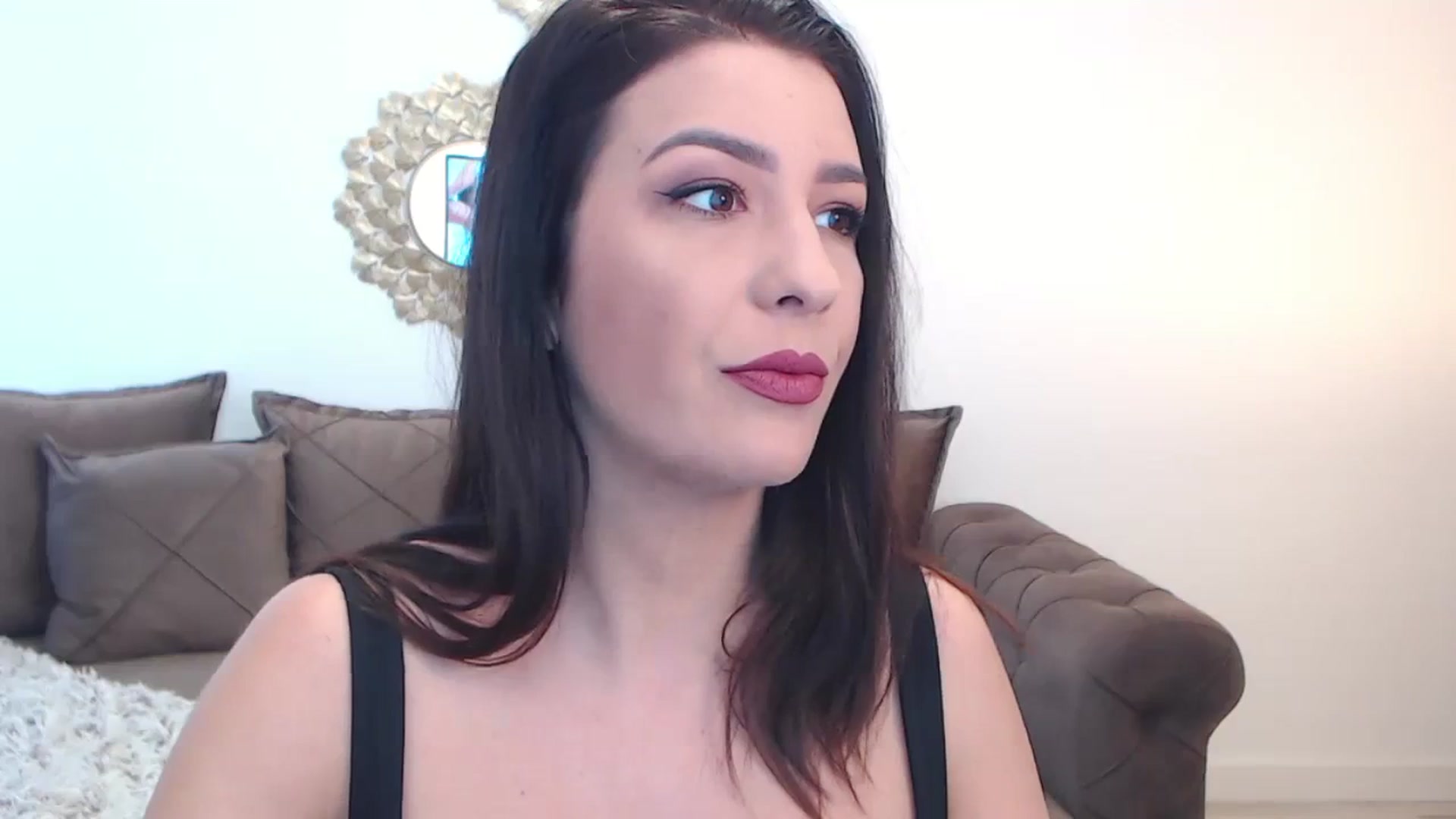 Gallery image thumbnail from Arabian_Woman's myfreecams stream on, 01/17/2024, 11:34 image 18 of 20