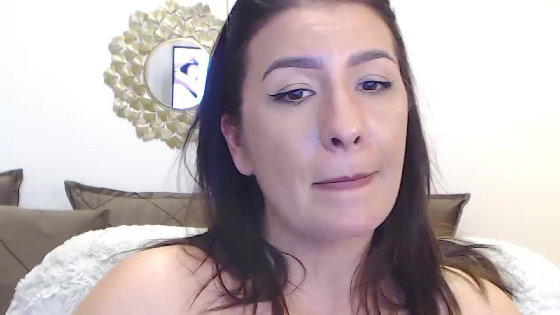 Gallery image thumbnail from Arabian_Woman's myfreecams stream on, 02/04/2024, 19:36 image 15 of 20