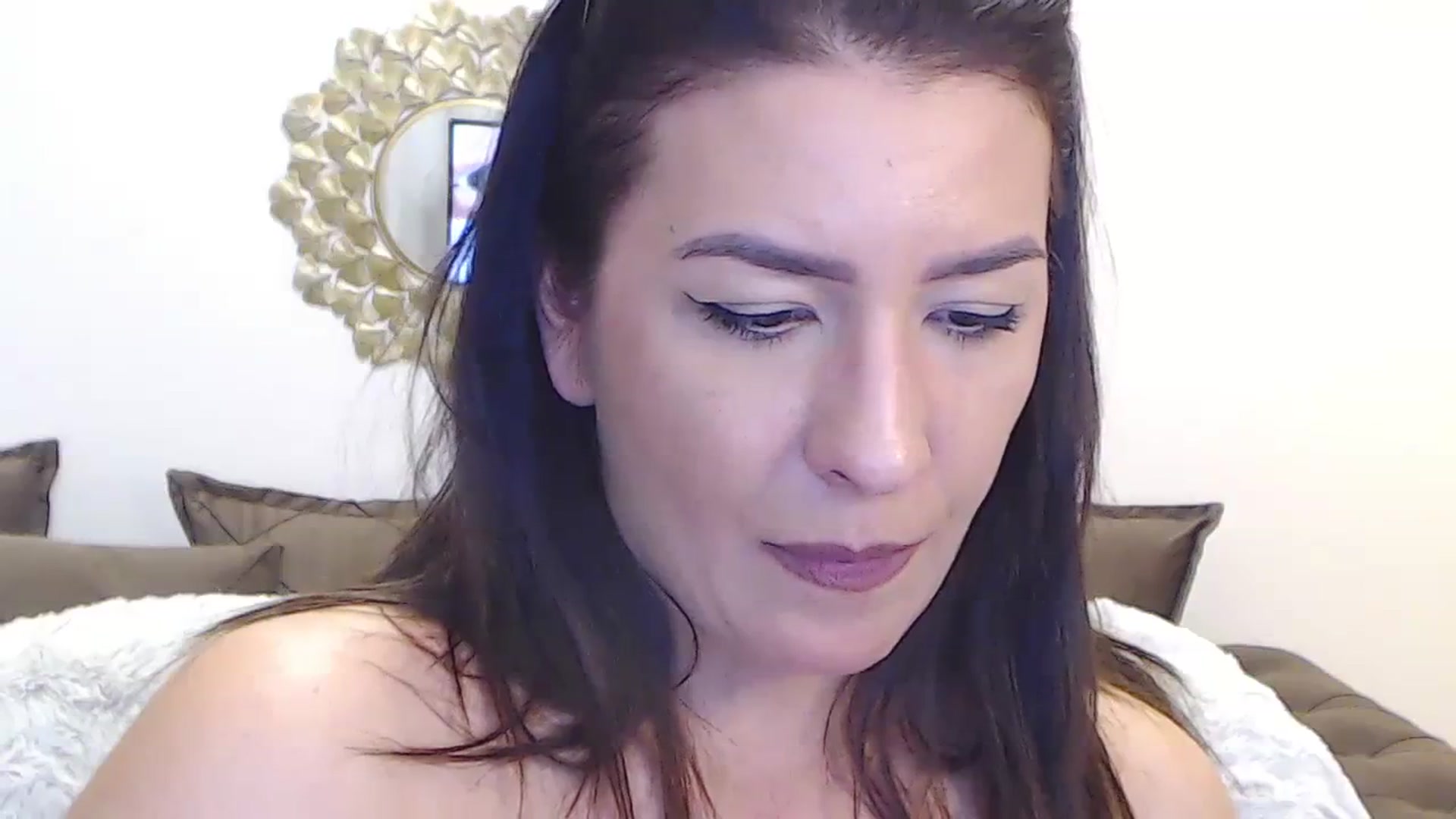Gallery image thumbnail from Arabian_Woman's myfreecams stream on, 02/04/2024, 19:36 image 12 of 20