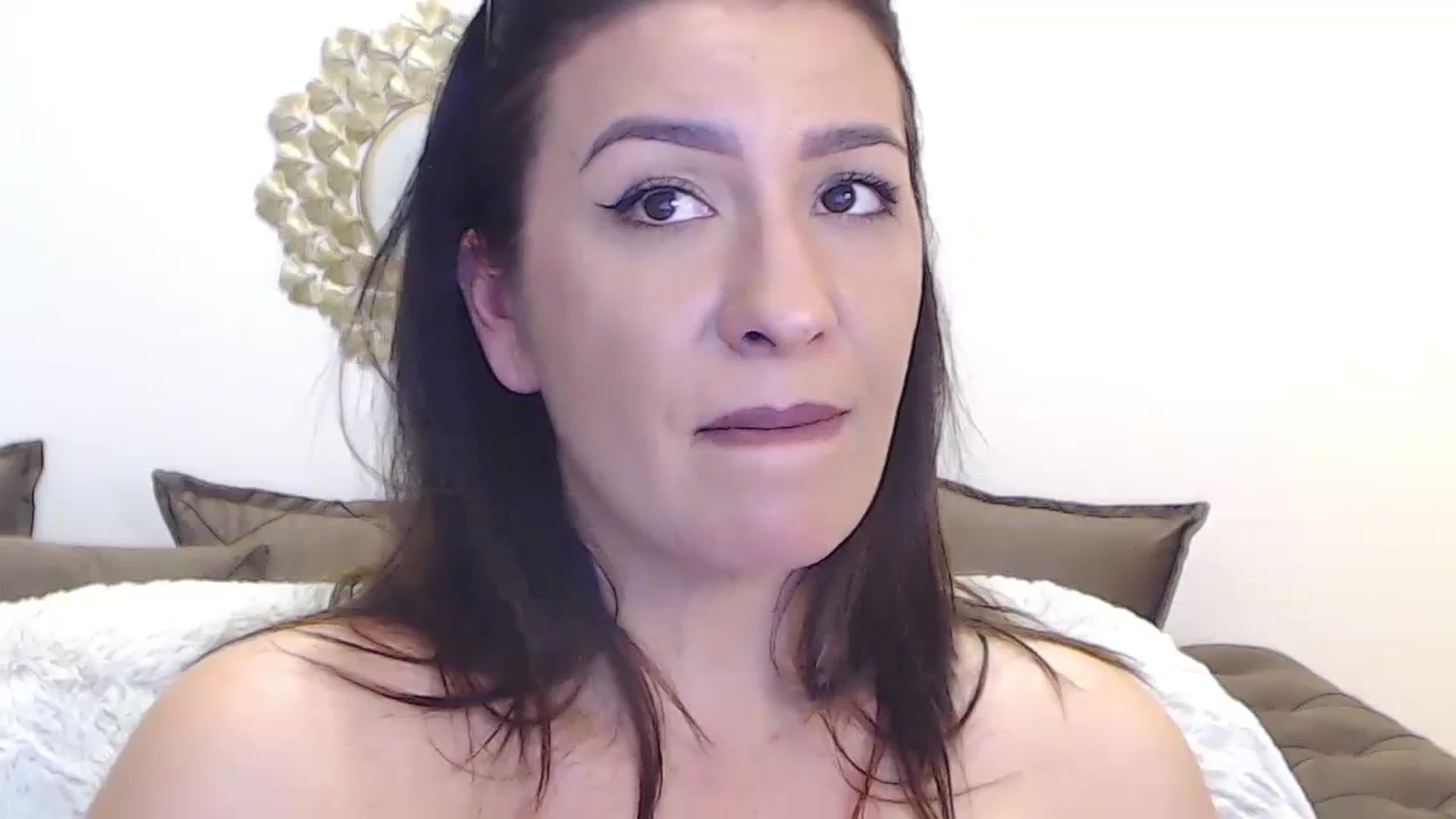 Gallery image thumbnail from Arabian_Woman's myfreecams stream on, 02/04/2024, 19:36 image 5 of 20