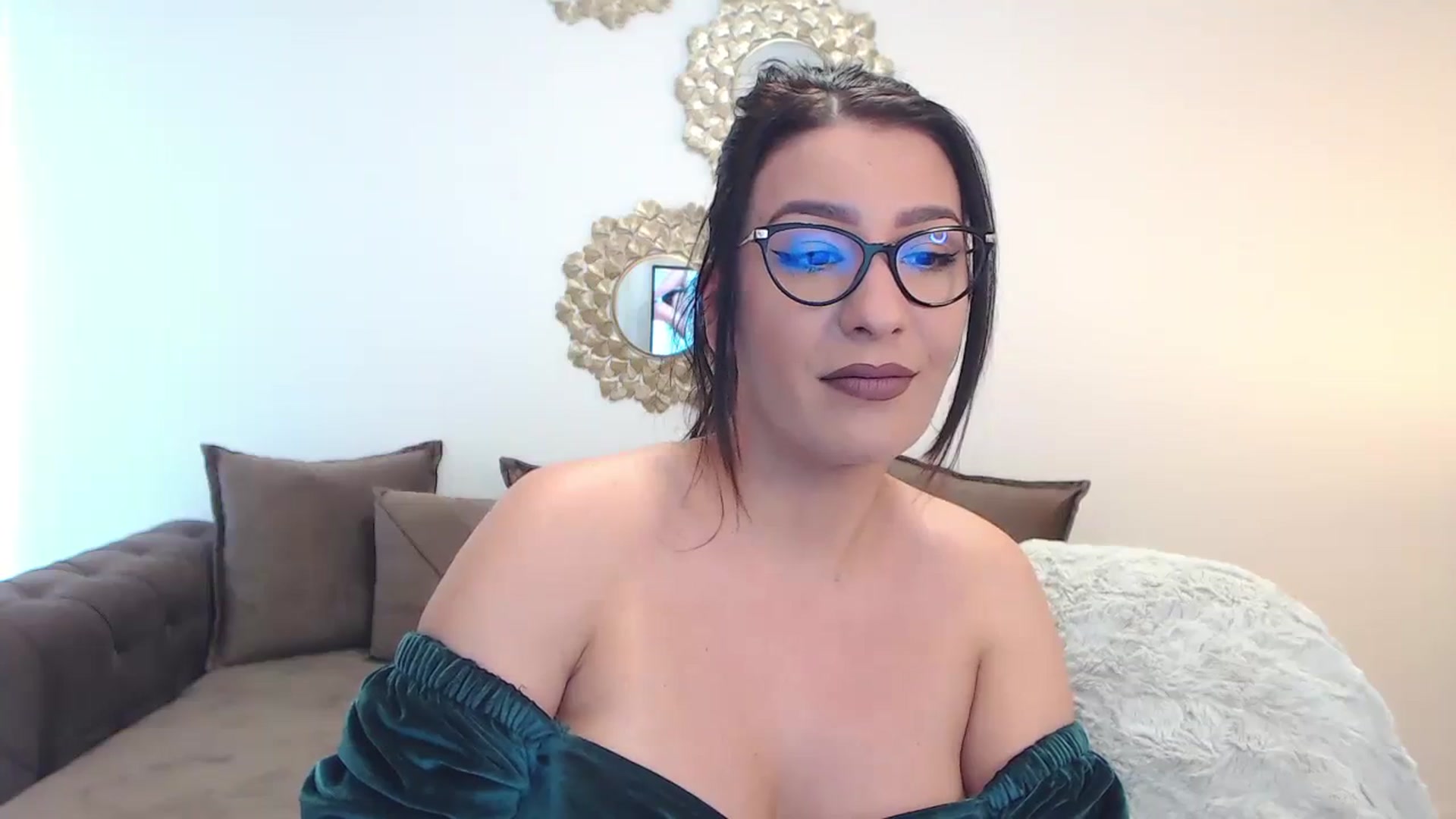 Gallery image thumbnail from Arabian_Woman's myfreecams stream on, 02/05/2024, 12:37 image 12 of 20