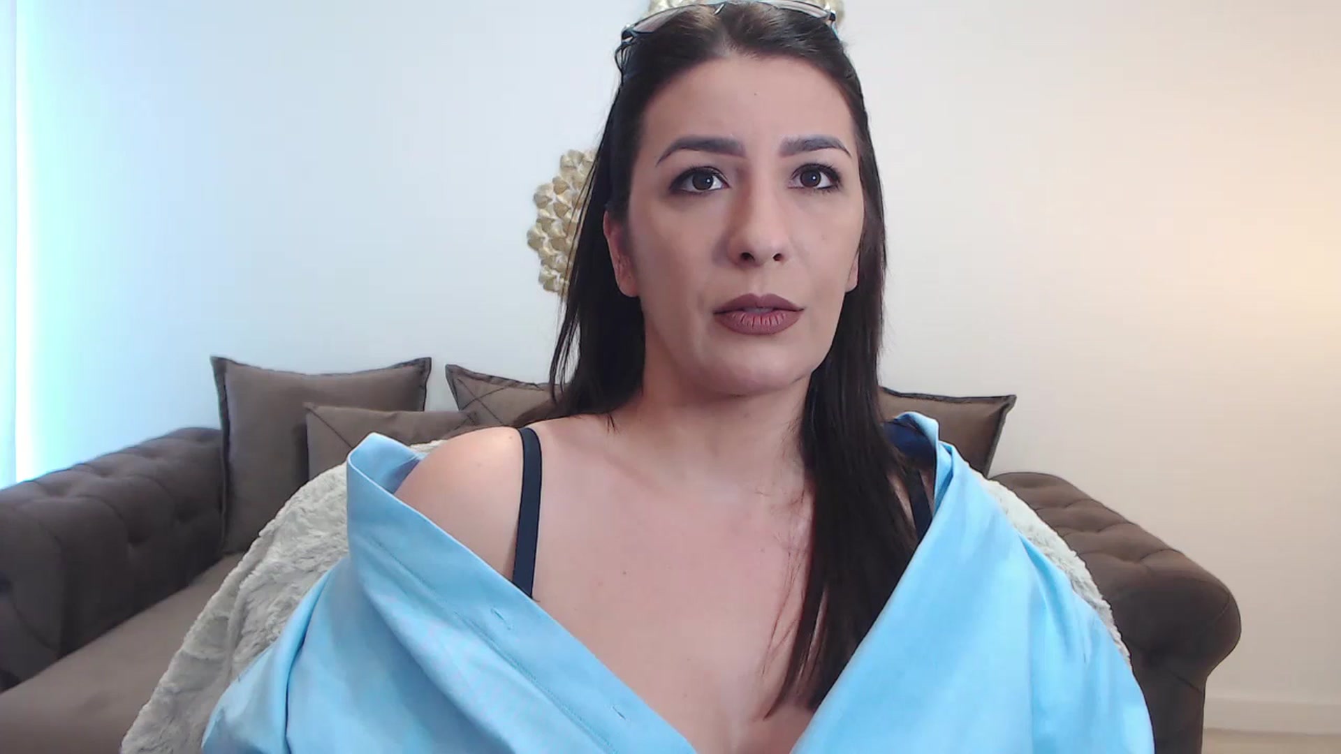 Gallery image thumbnail from Arabian_Woman's myfreecams stream on, 02/21/2024, 14:07 image 16 of 20