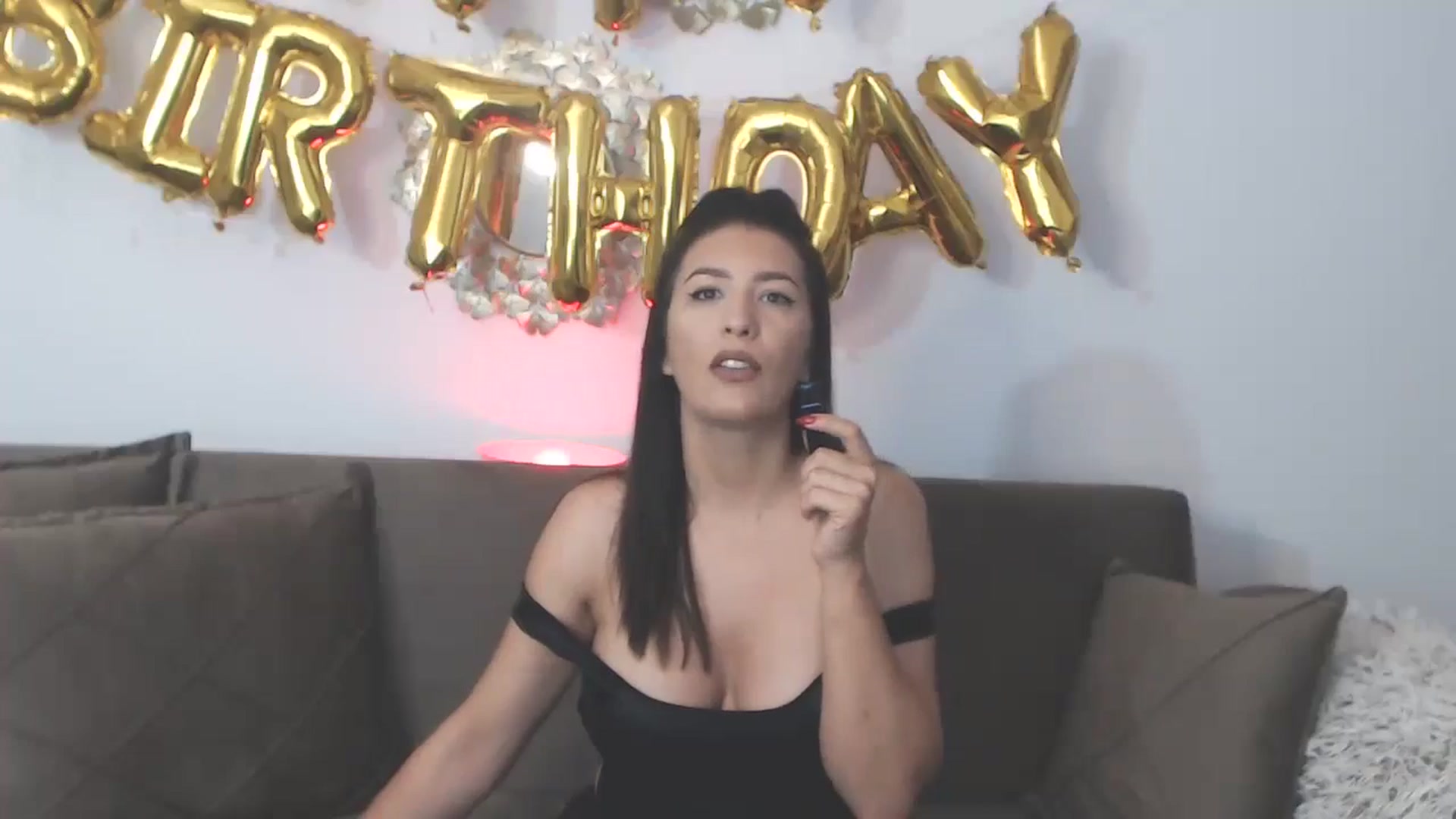Gallery image thumbnail from Arabian_Woman's myfreecams stream on, 08/08/2024, 20:29 image 3 of 20