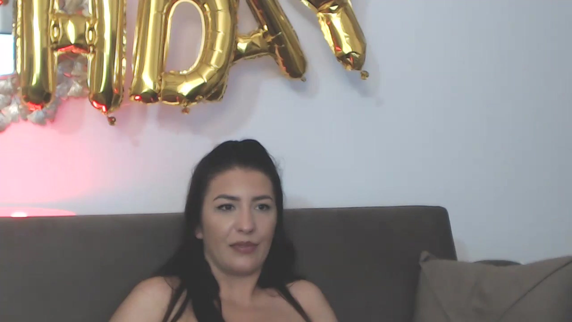 Gallery image thumbnail from Arabian_Woman's myfreecams stream on, 08/08/2024, 21:50 image 18 of 20