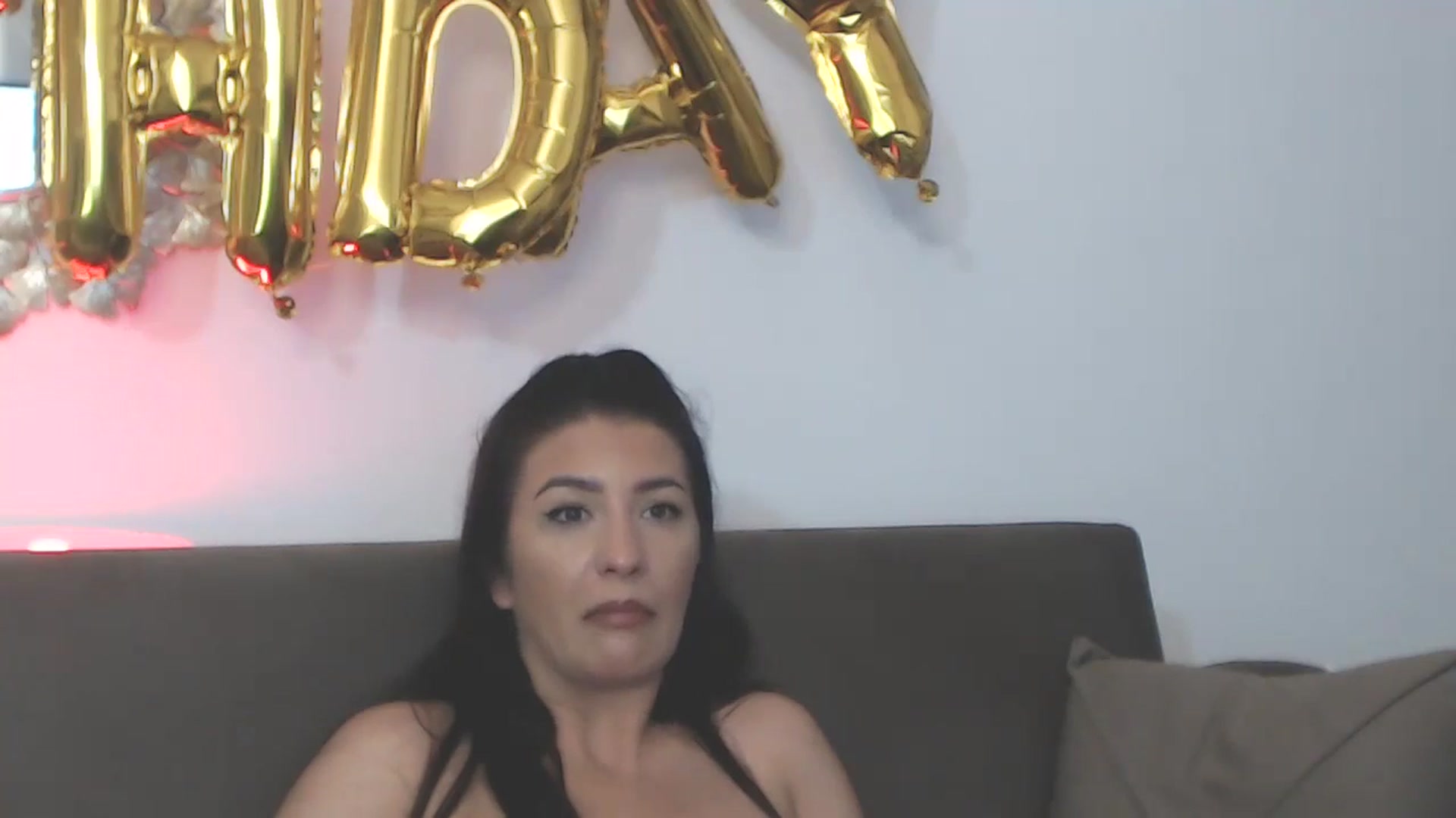 Gallery image thumbnail from Arabian_Woman's myfreecams stream on, 08/08/2024, 21:50 image 17 of 20