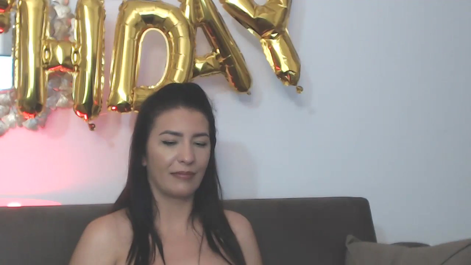Gallery image thumbnail from Arabian_Woman's myfreecams stream on, 08/08/2024, 21:50 image 10 of 20