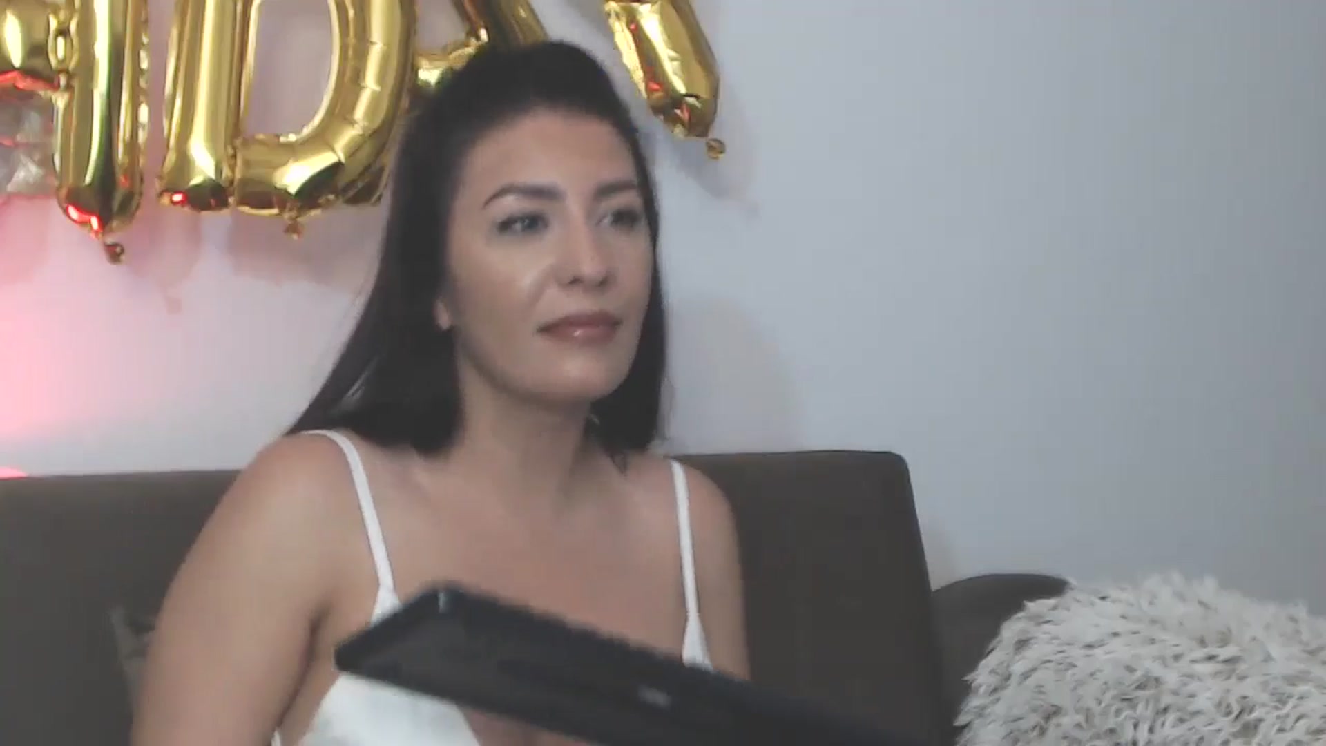 Gallery image thumbnail from Arabian_Woman's myfreecams stream on, 08/08/2024, 23:38 image 15 of 20