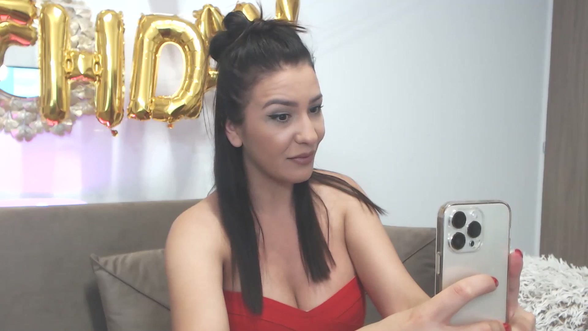 Gallery image thumbnail from Arabian_Woman's myfreecams stream on, 08/09/2024, 20:56 image 7 of 20