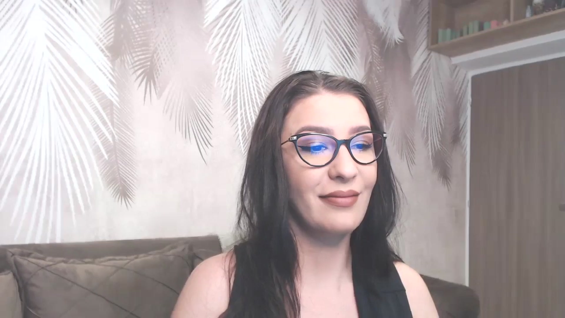 Gallery image thumbnail from Arabian_Woman's myfreecams stream on, 01/16/2025, 13:10 image 14 of 20