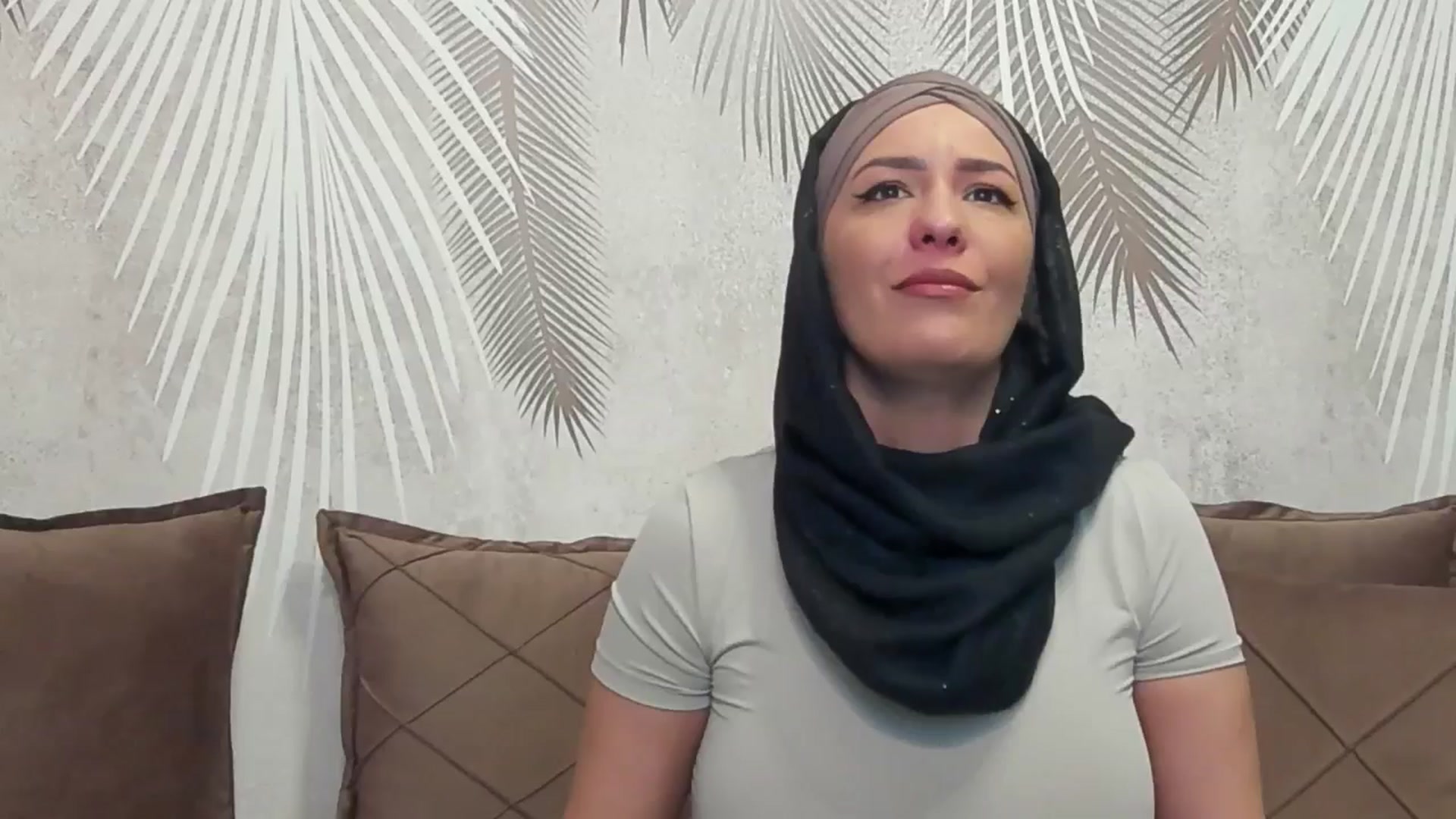 Gallery image thumbnail from Arabian_Woman's myfreecams stream on, 01/20/2026, 16:30 image 2 of 20