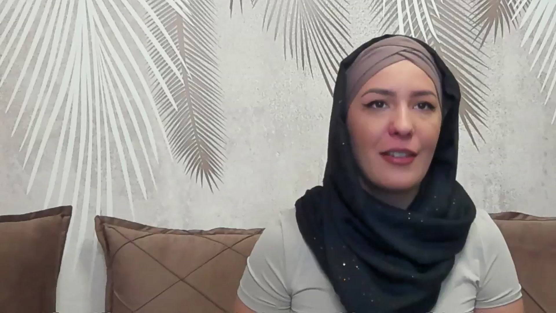 Gallery image thumbnail from Arabian_Woman's myfreecams stream on, 01/20/2026, 16:30 image 5 of 20